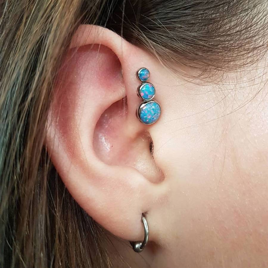 Piercing Contrahélix o antihélix